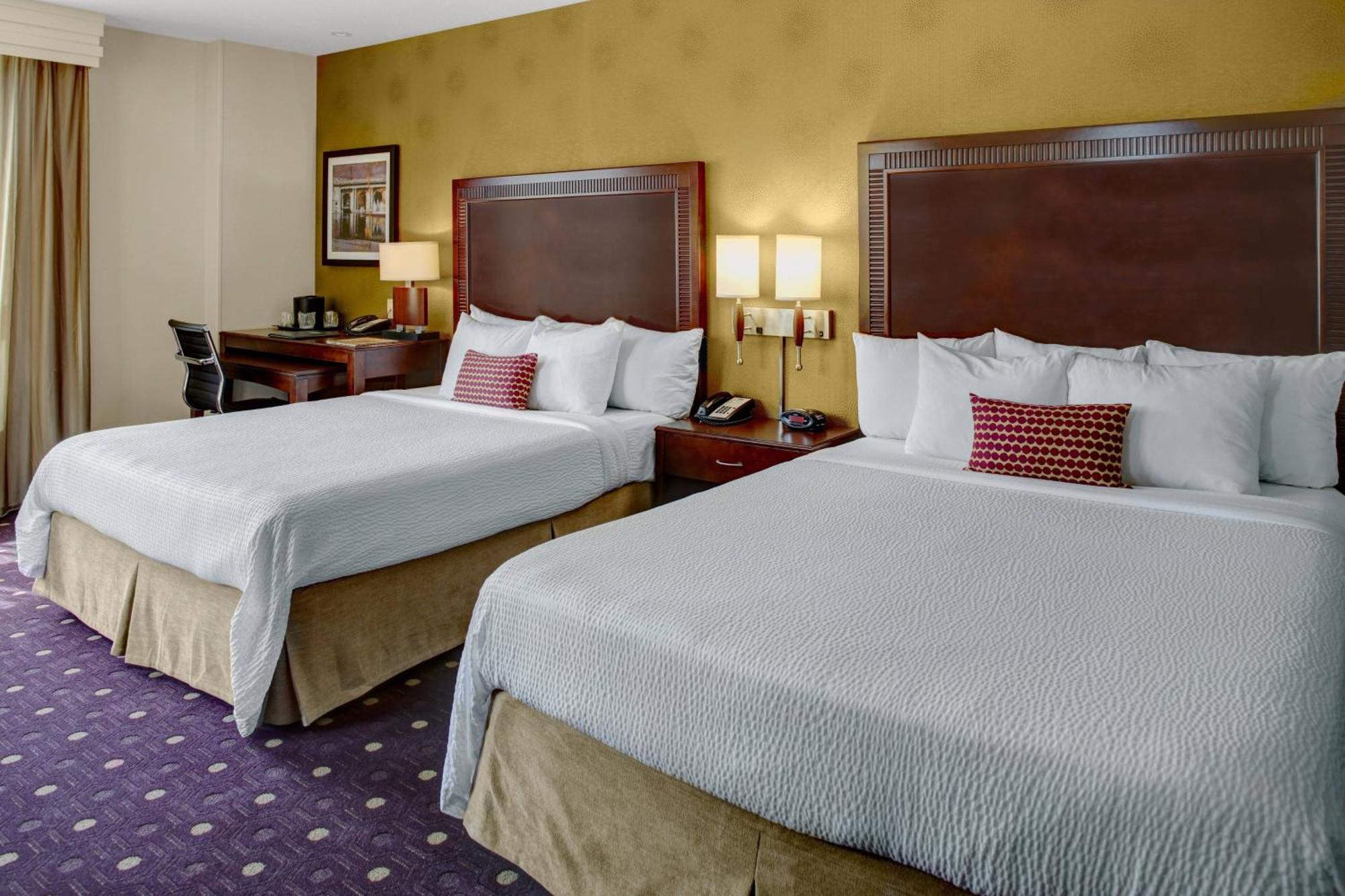 Courtyard Country Club Plaza 3* Kansas City